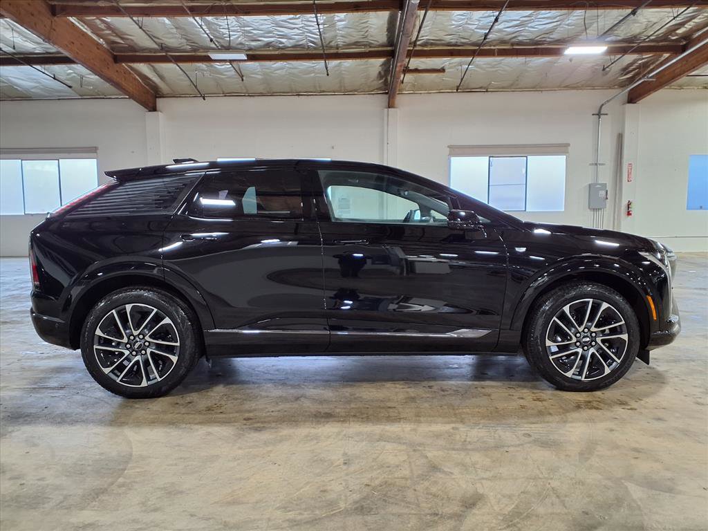 New 2026 Cadillac Optiq Sport 1 image 4