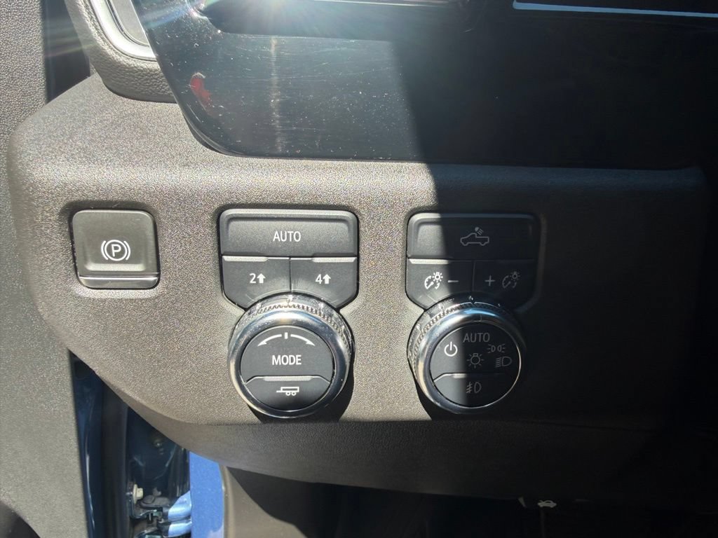 Used 2024 GMC Sierra 1500 Elevation w/ LPO, Elevation Black Package AWD/4WD image 20