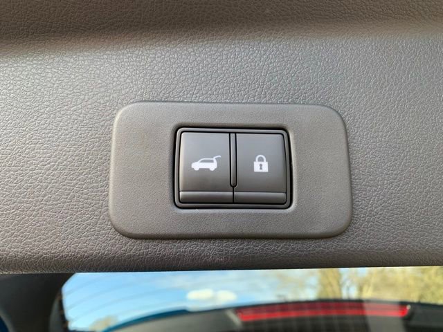 Used 2025 Nissan Murano Platinum w/ Cargo Package image 6