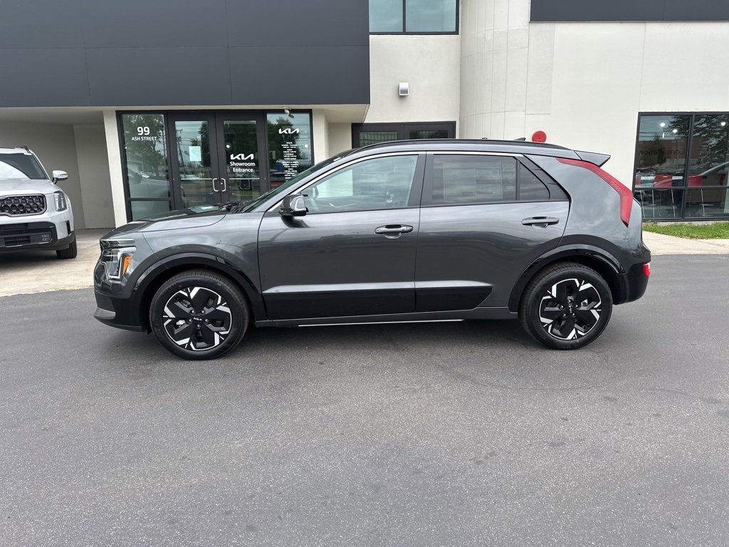 New 2025 Kia Niro Wind w/ Wind Preserve Package image 2