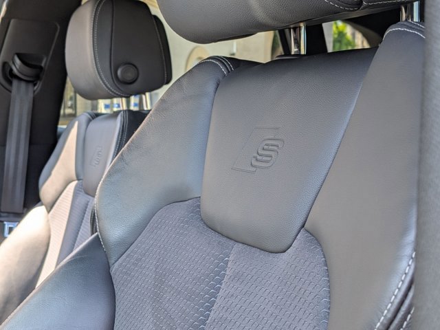 Used 2022 Audi SQ5 Premium Plus w/ Premium Plus Package image 30