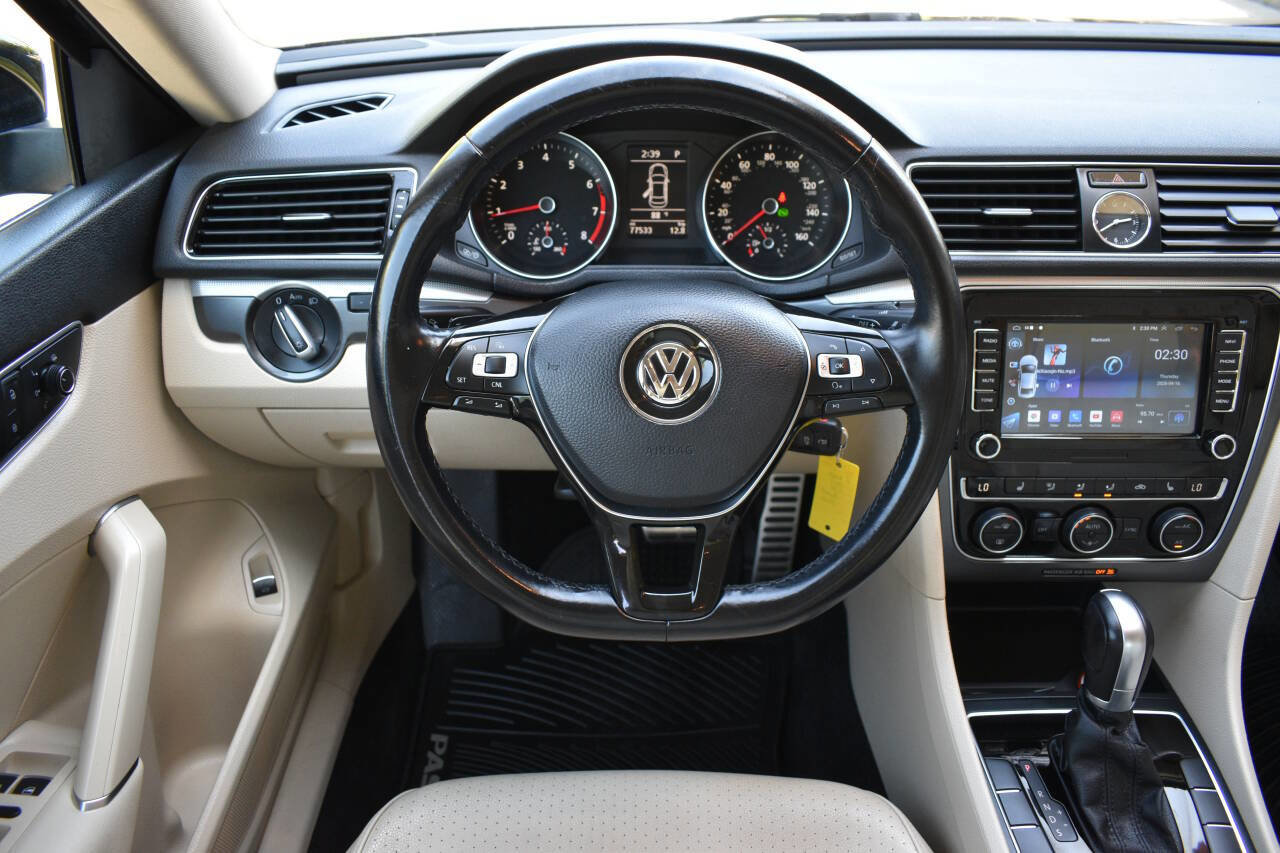 Used 2017 Volkswagen Passat 1.8T R-Line FWD image 14