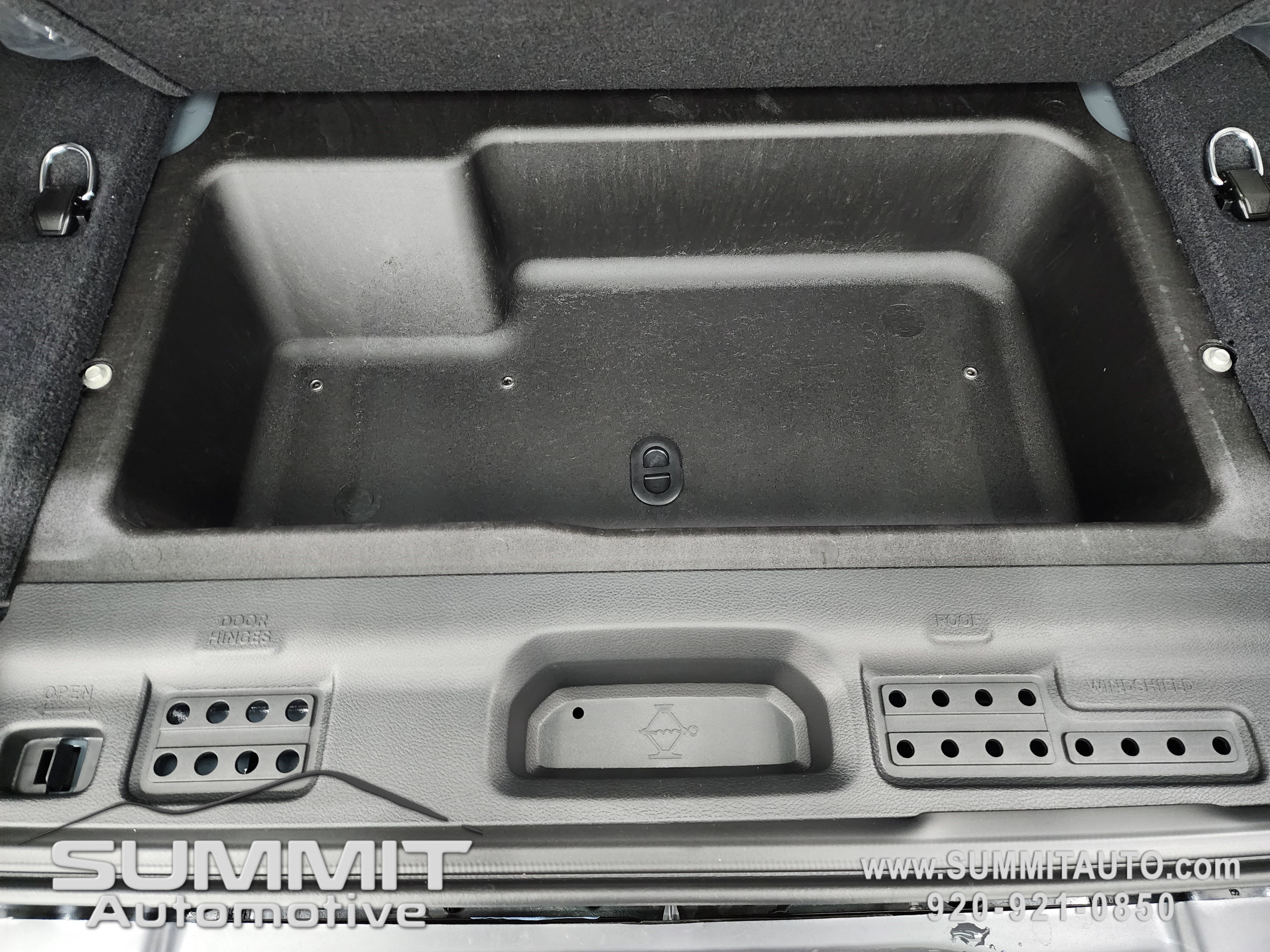 New 2026 Jeep Wrangler Unlimited Rubicon w/ Safety Group image 31