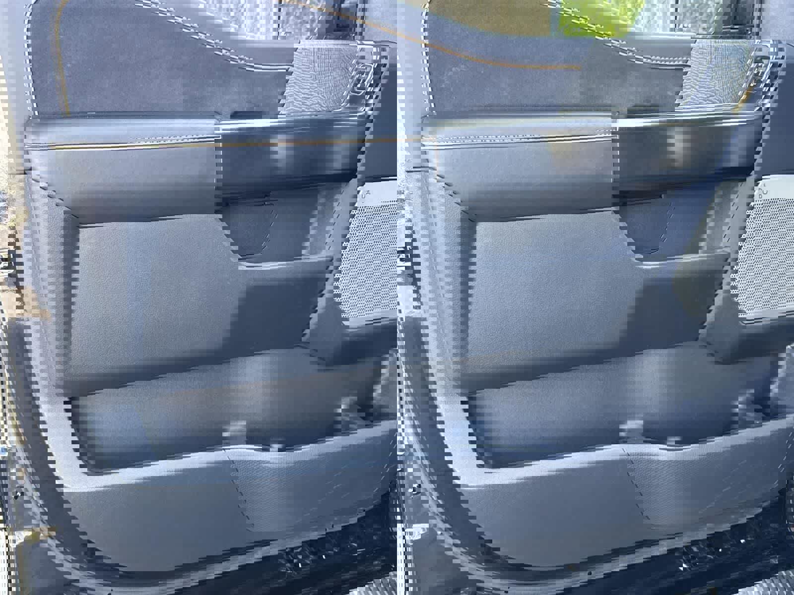 Used 2023 Ford F150 Platinum image 21