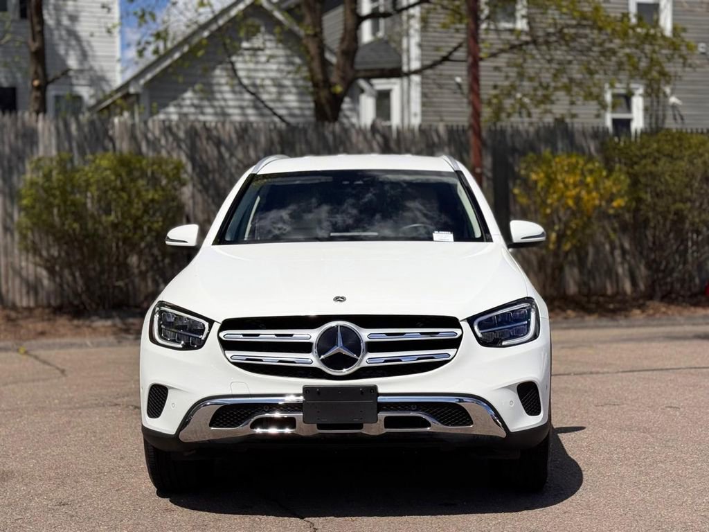 Used 2022 Mercedes-Benz GLC 300 4MATIC w/ Premium Package Lite image 9