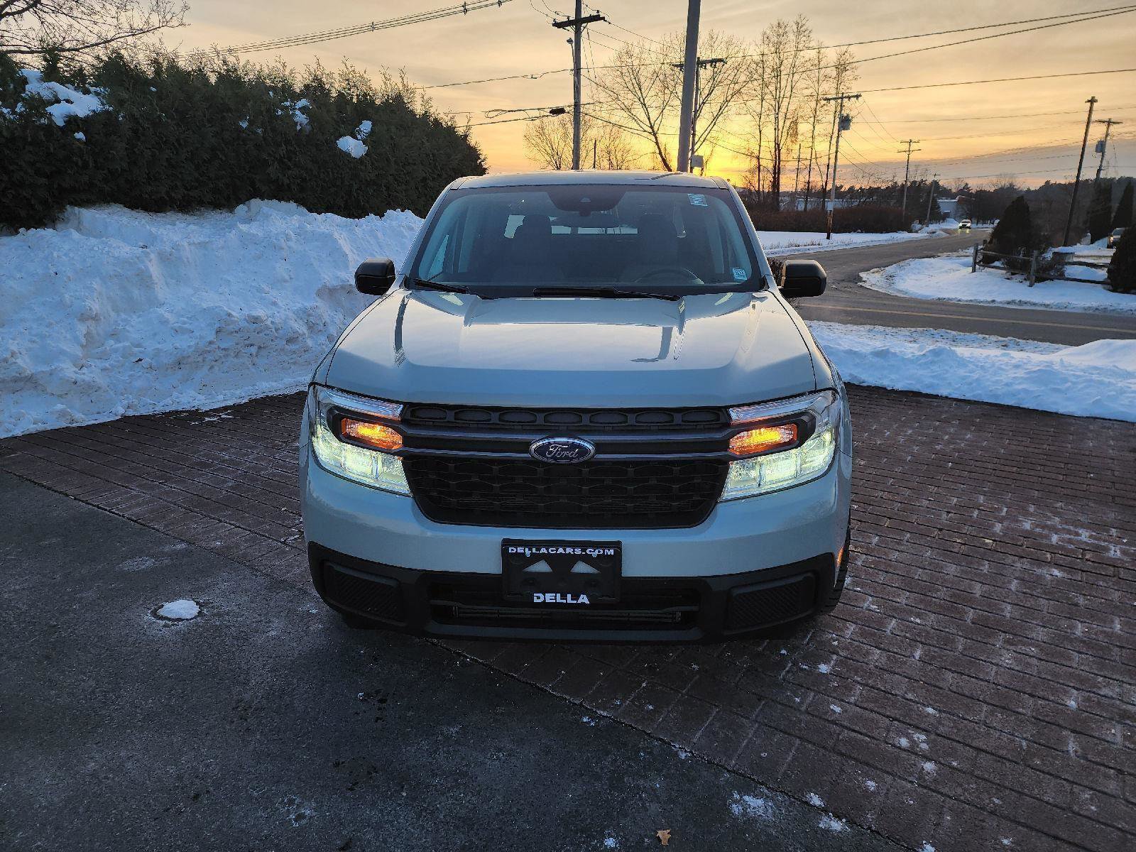 Used 2023 Ford Maverick XLT w/ Equipment Group 300A Standard image 16
