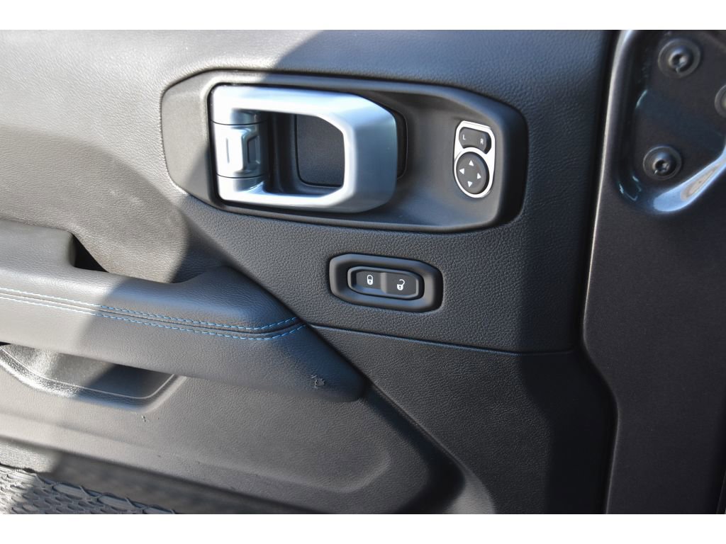 Used 2022 Jeep Wrangler Unlimited Rubicon 4xe w/ Steel Bumper Group image 23