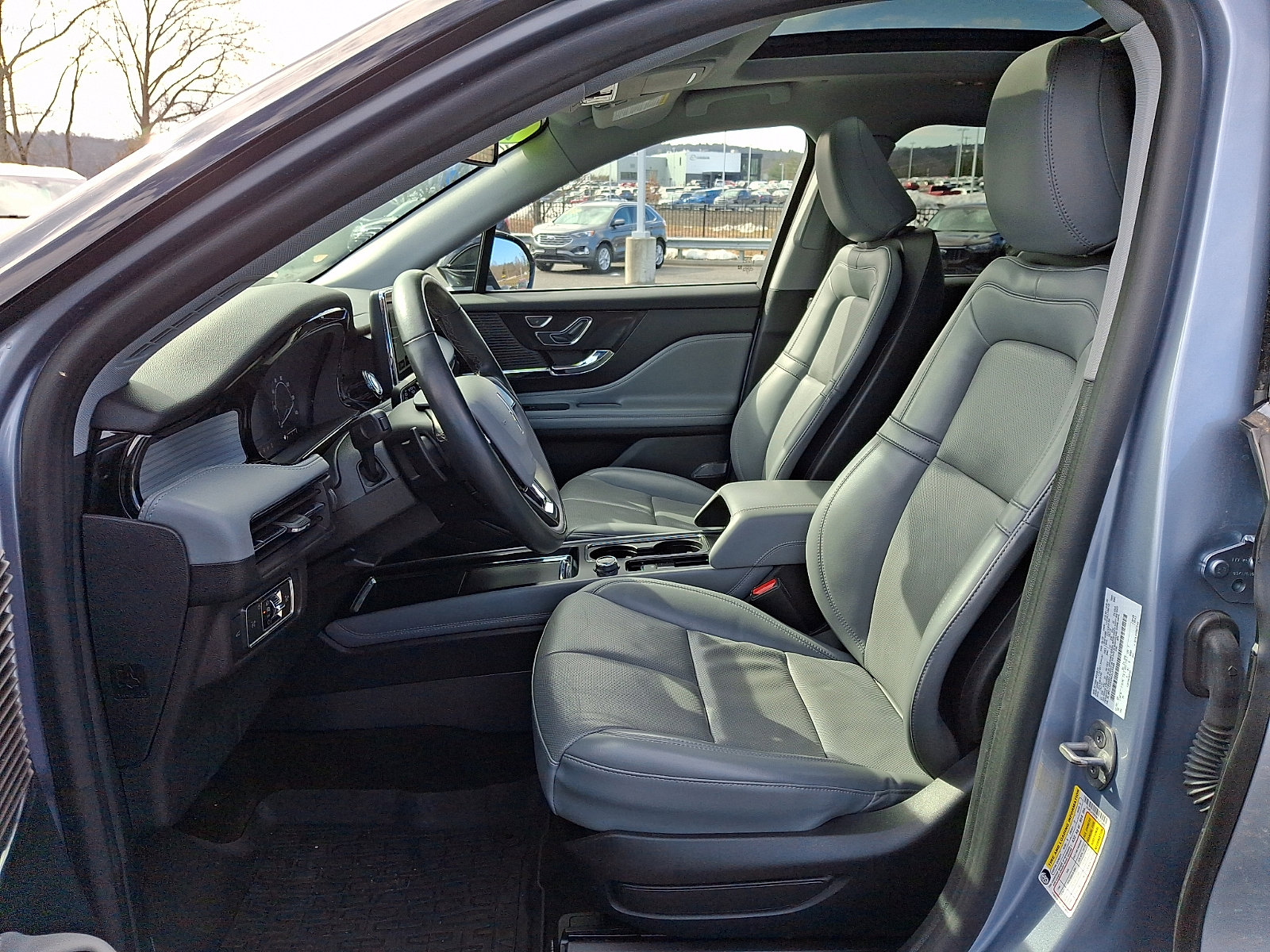 Certified 2022 Lincoln Corsair AWD w/ Premium Package image 13
