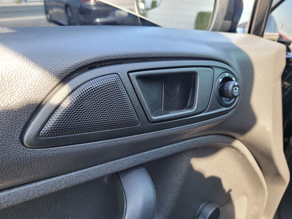 Used 2018 Ford Fiesta S image 27