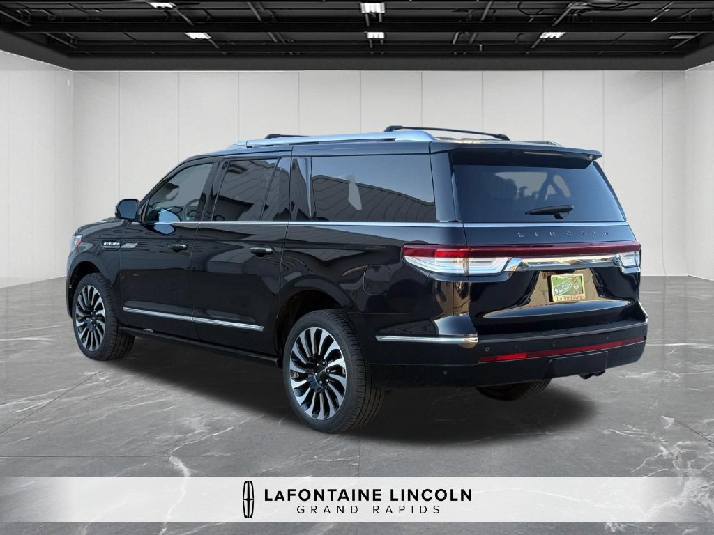 Certified 2023 Lincoln Navigator L Black Label AWD/4WD image 3