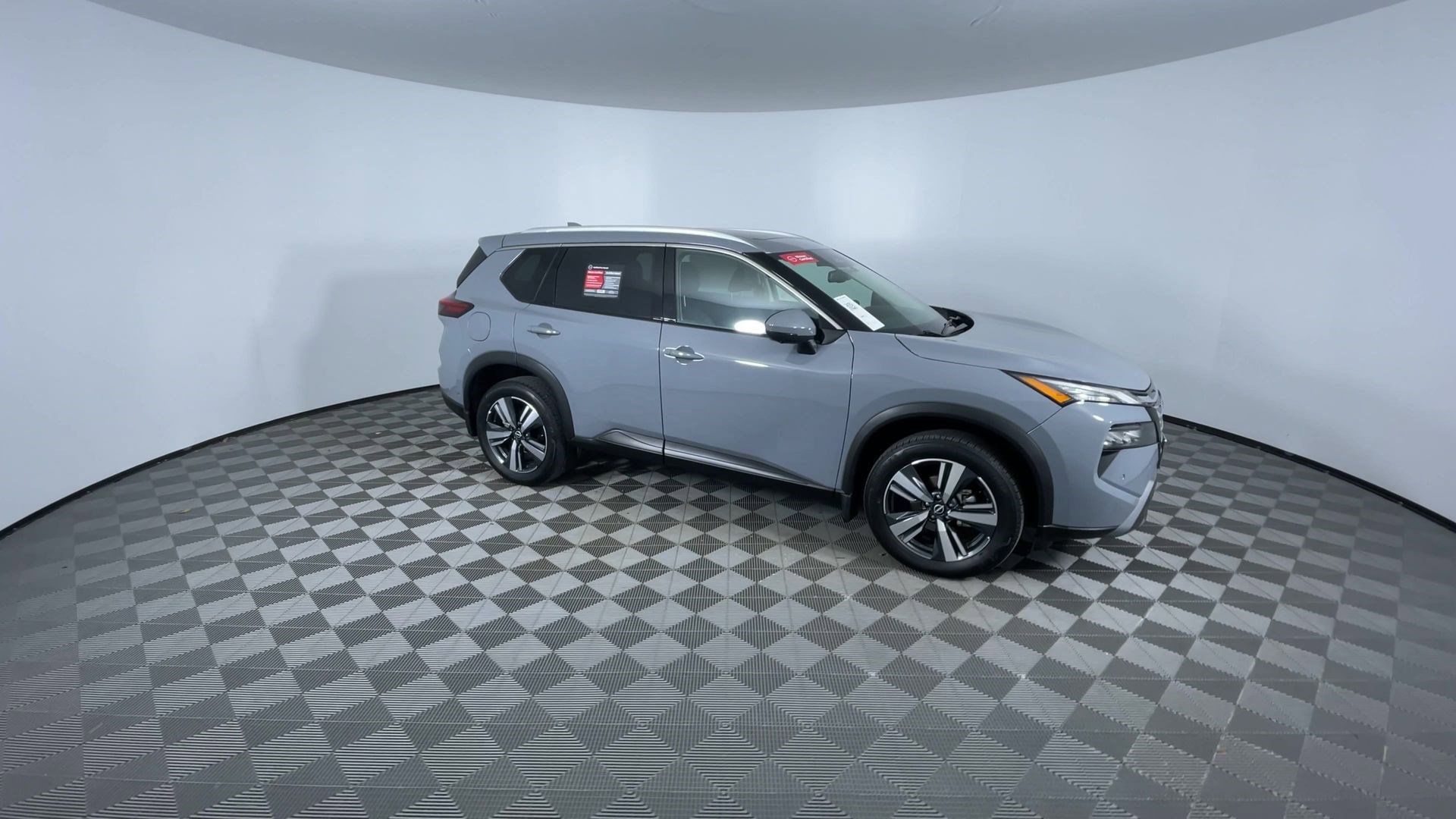 Certified 2024 Nissan Rogue SL w/ SL Premium Package image 2