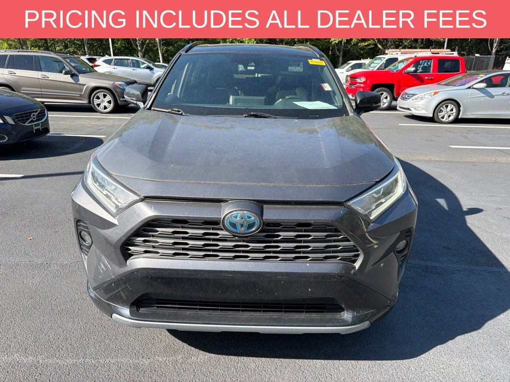 Used 2020 Toyota RAV4 XSE w/ XSE Grade Weather Package AWD/4WD image 13