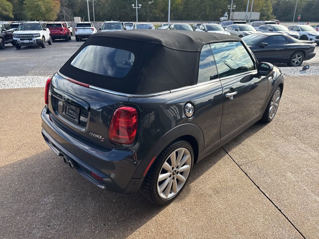 Used 2020 MINI Cooper S w/ Premium Package image 3