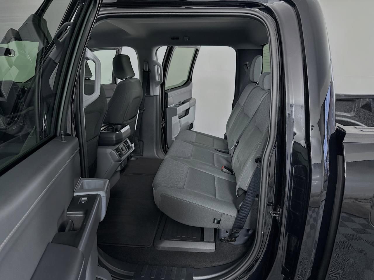 Used 2025 Ford F150 XLT w/ Equipment Group 301A Standard image 33