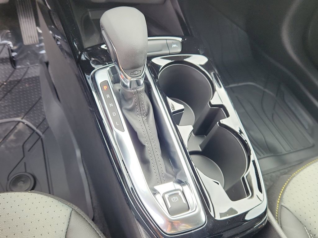 New 2026 Chevrolet Trax LT w/ Sunroof Package image 18