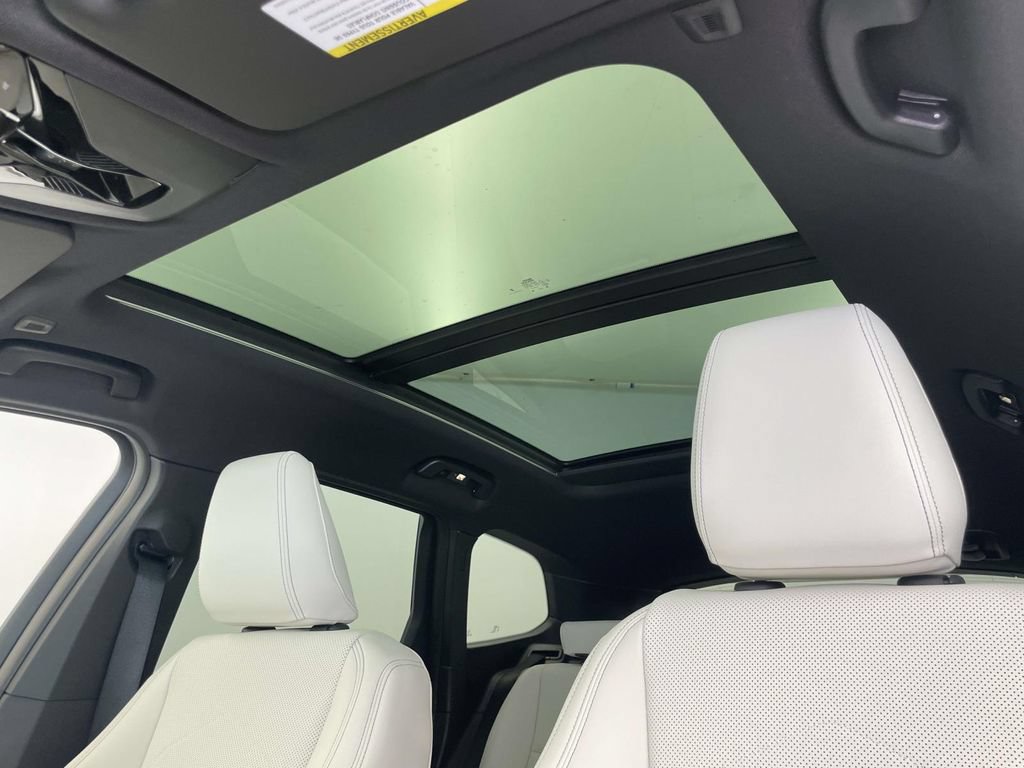 New 2027 BMW X1 xDrive28i w/ Technology Package AWD/4WD image 15