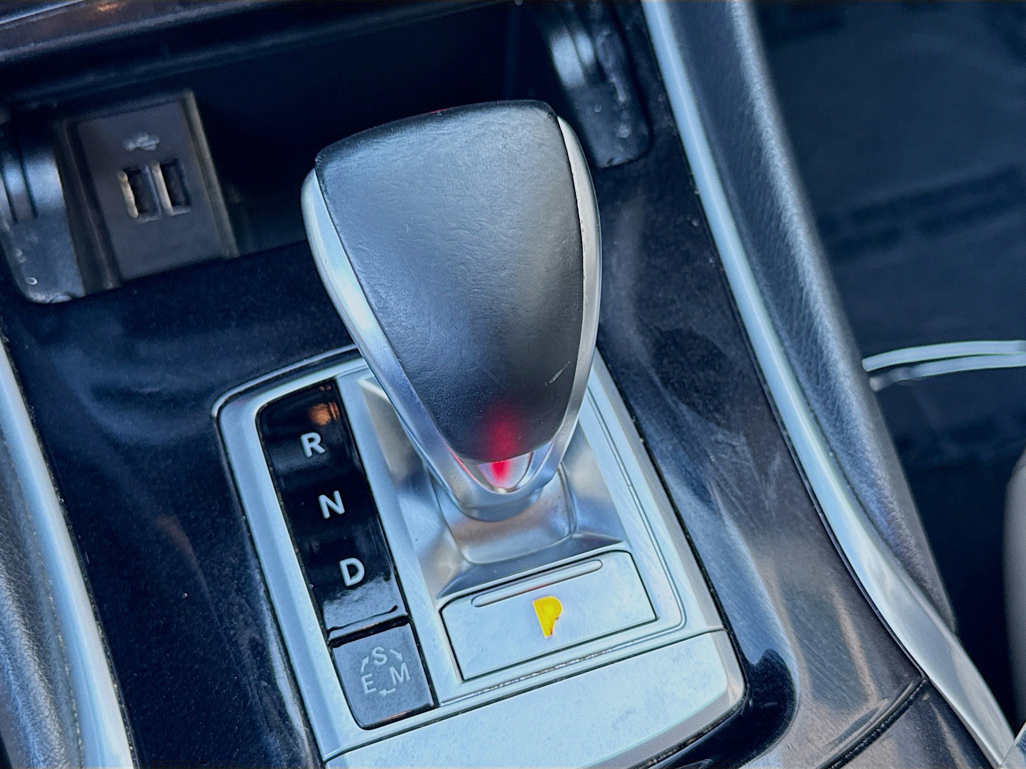 Used 2017 INFINITI QX30 Premium w/ Navigation Package image 15