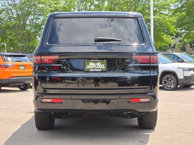Used 2025 Jeep Wagoneer L Series II w/ Premium Group I AWD/4WD image 29