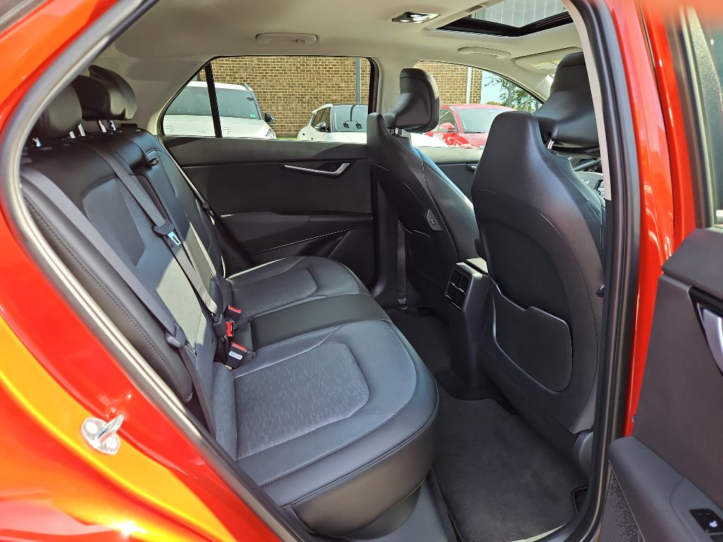 Used 2023 Kia Niro Wave w/ Wave Preserve Package image 22