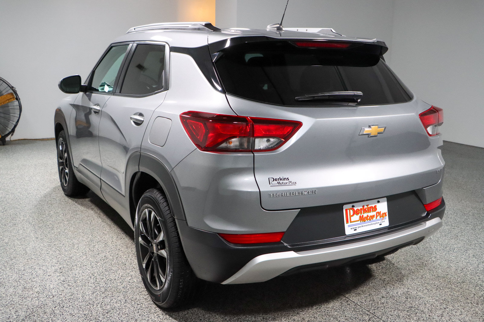 Used 2023 Chevrolet TrailBlazer LT FWD image 9