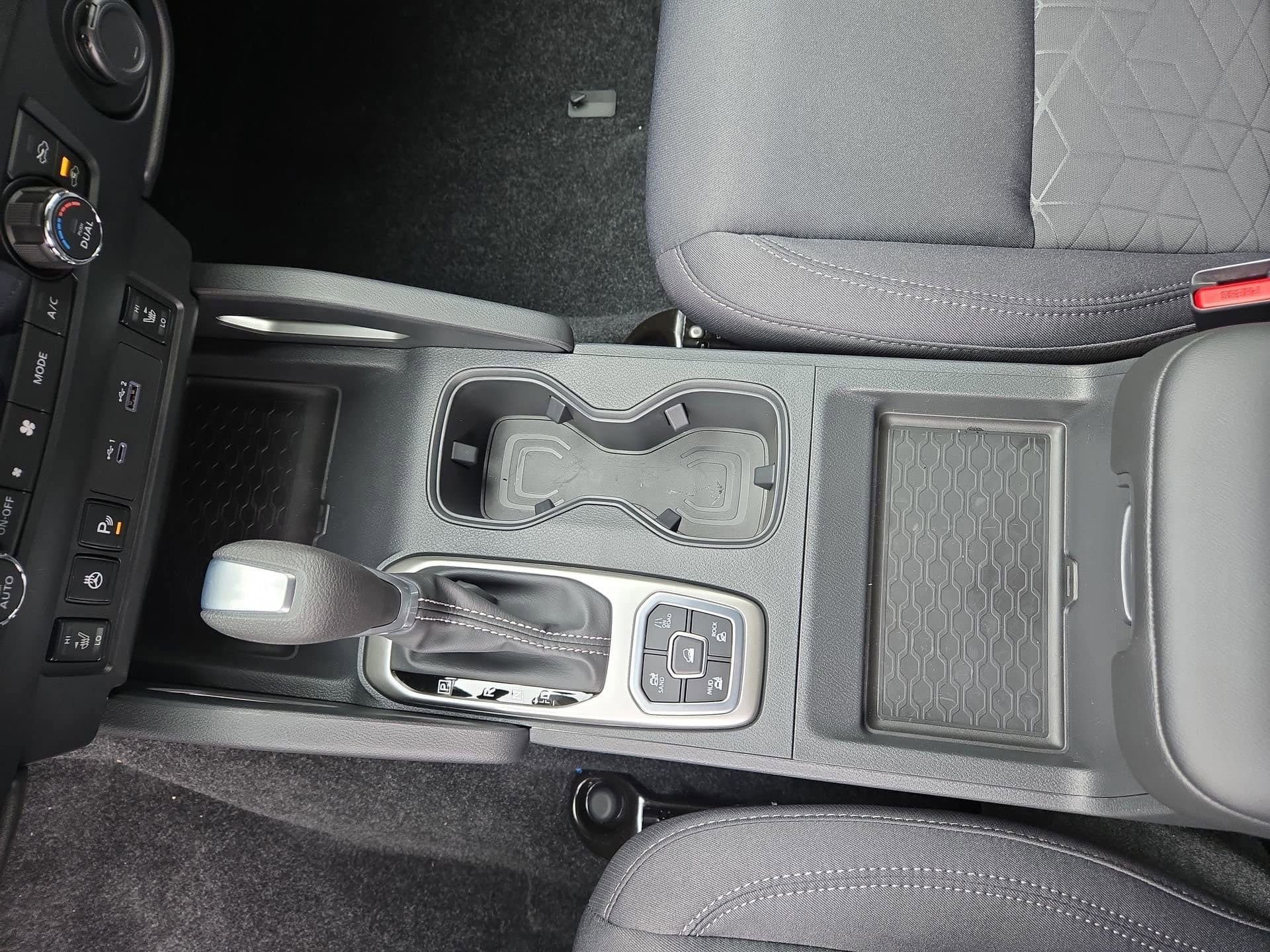 New 2026 Nissan Frontier SV w/ SV Convenience Package AWD/4WD image 22