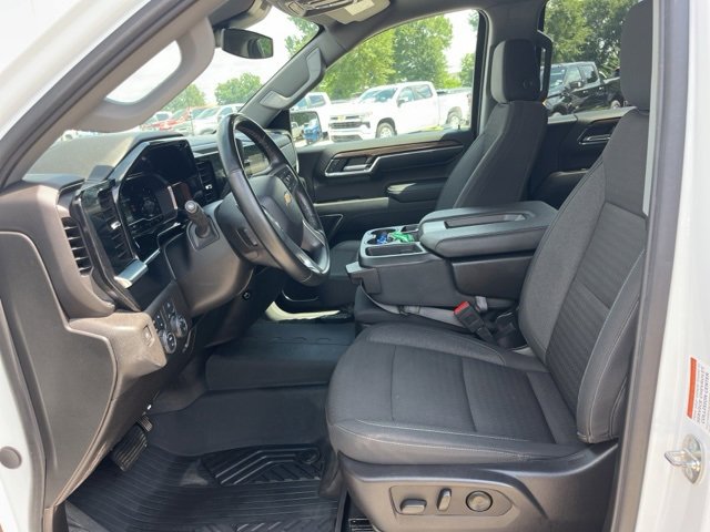 Certified 2024 Chevrolet Silverado 1500 LT w/ Z71 Off-Road Package image 17