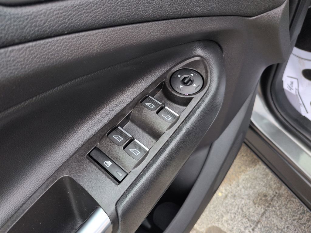 Used 2019 Ford Escape SE AWD/4WD image 11