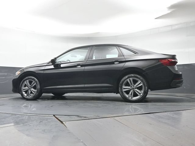Used 2023 Volkswagen Jetta SE FWD image 29