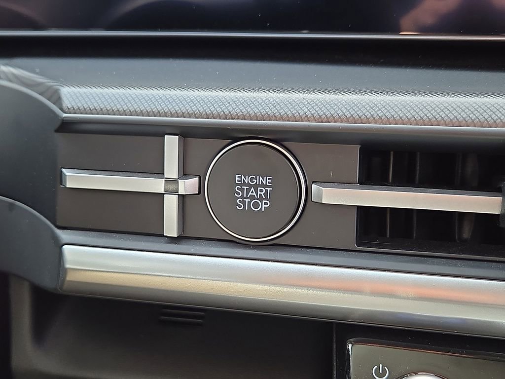 Used 2026 Hyundai Santa Fe SEL image 30