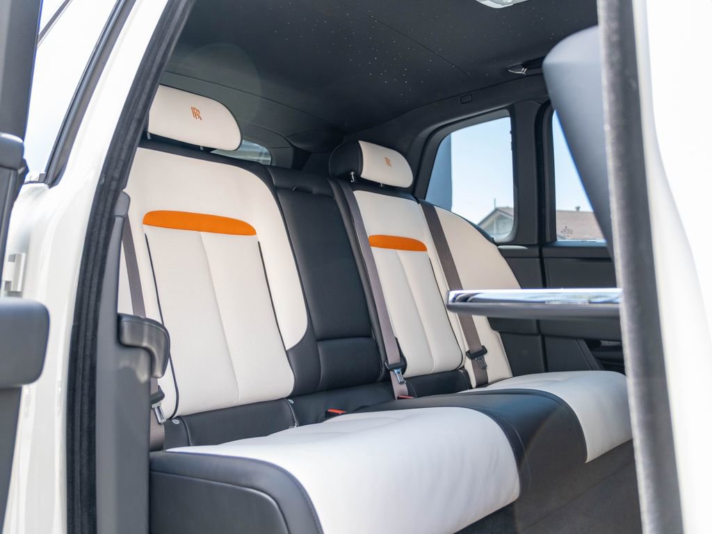 New 2026 Rolls-Royce Cullinan image 32
