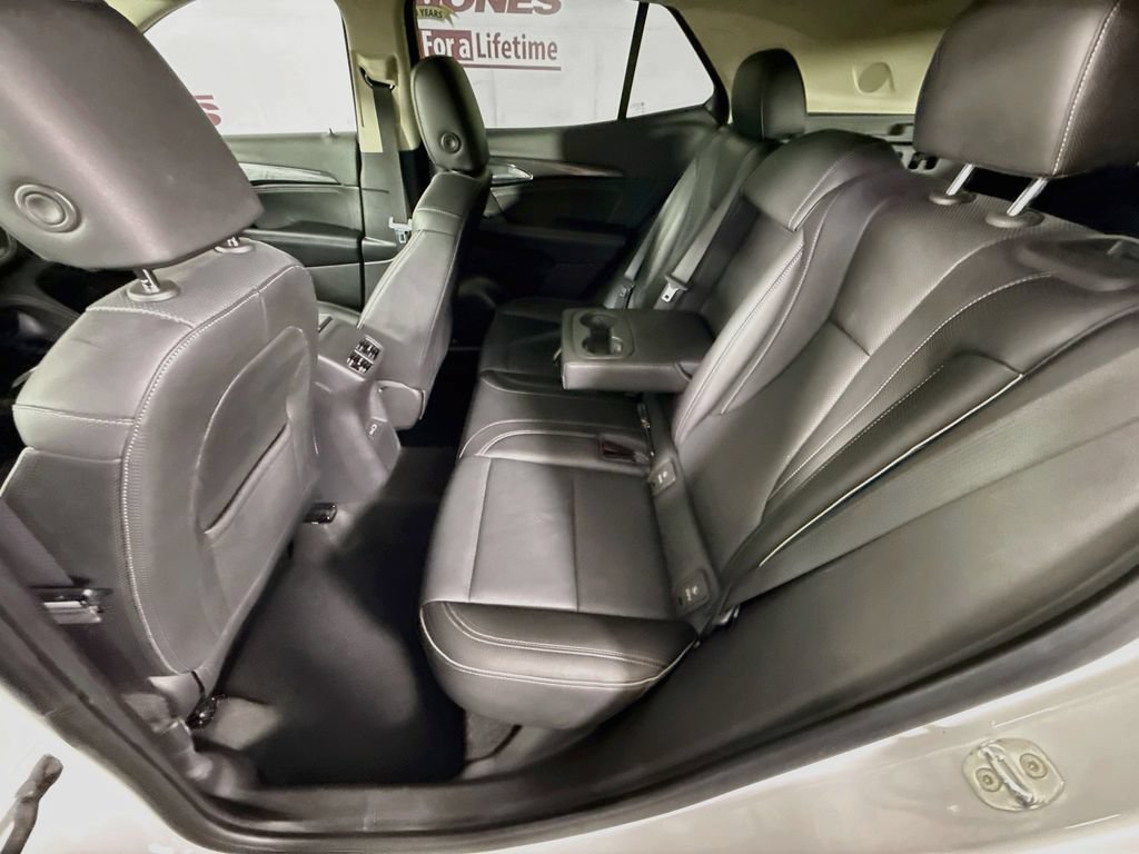 Used 2022 Buick Envision Essence w/ Technology Package I FWD image 26