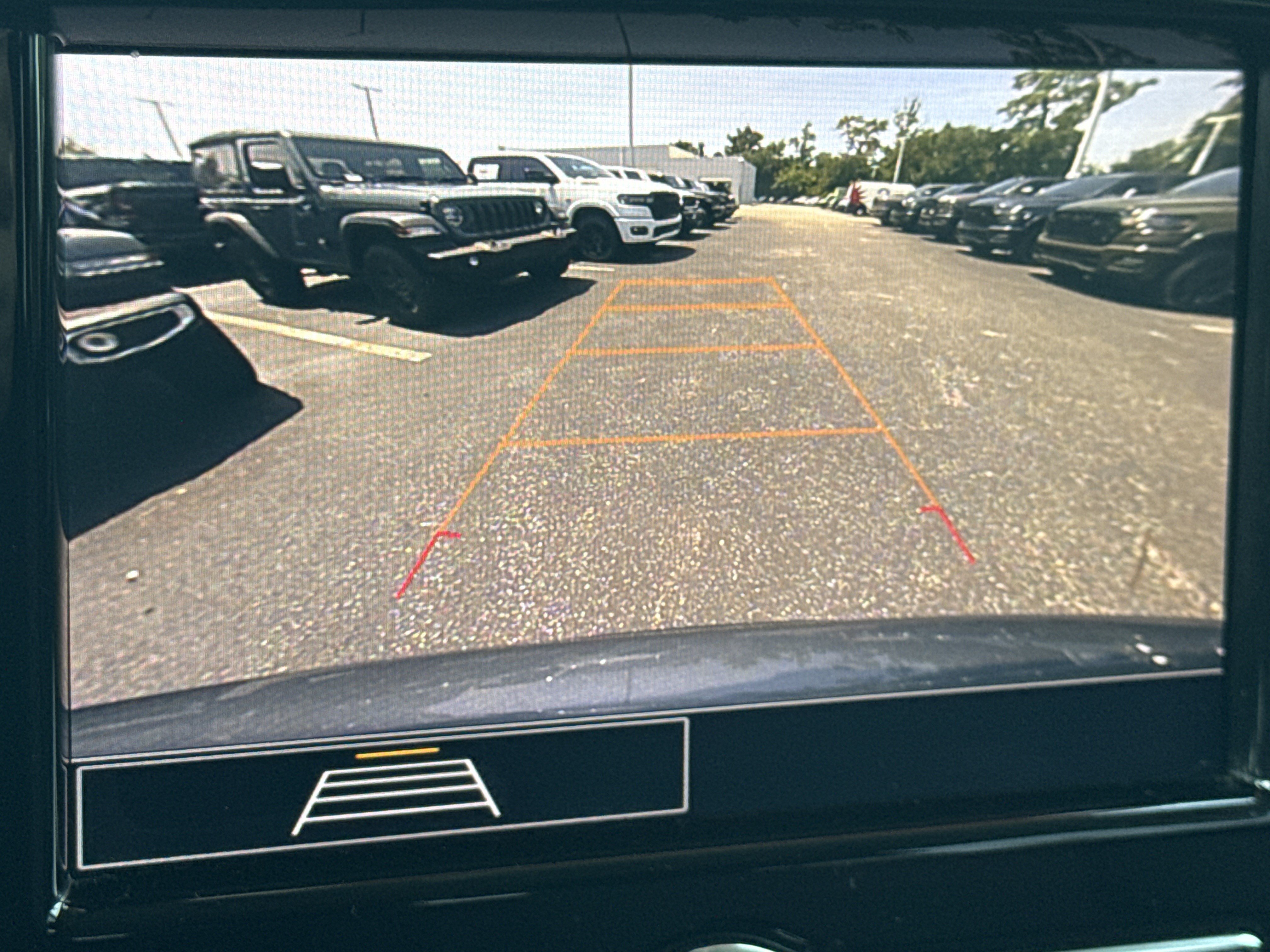 Used 2020 Chevrolet Traverse LS FWD image 24