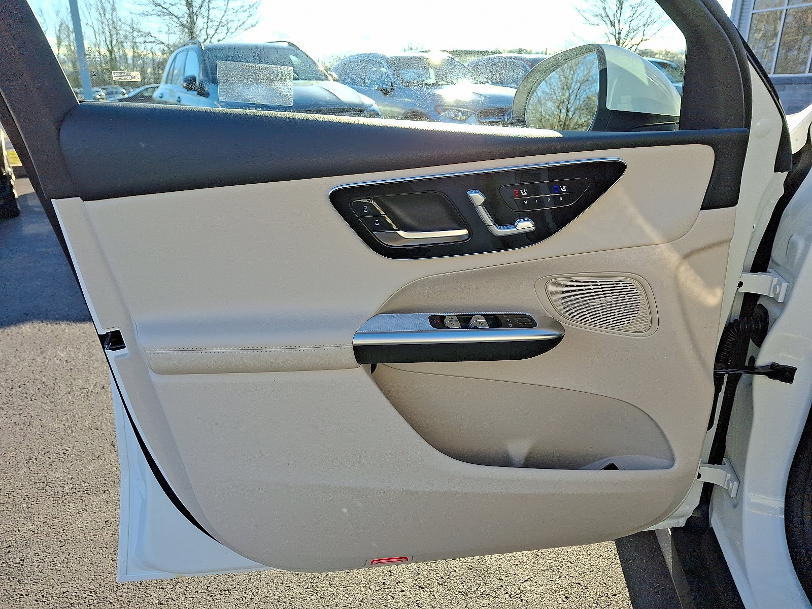 Used 2026 Mercedes-Benz GLC 300 4MATIC image 11