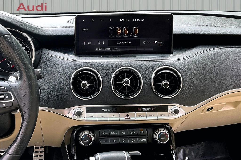 Used 2022 Kia Stinger GT-Line w/ Sun & Sound Package AWD/4WD image 9