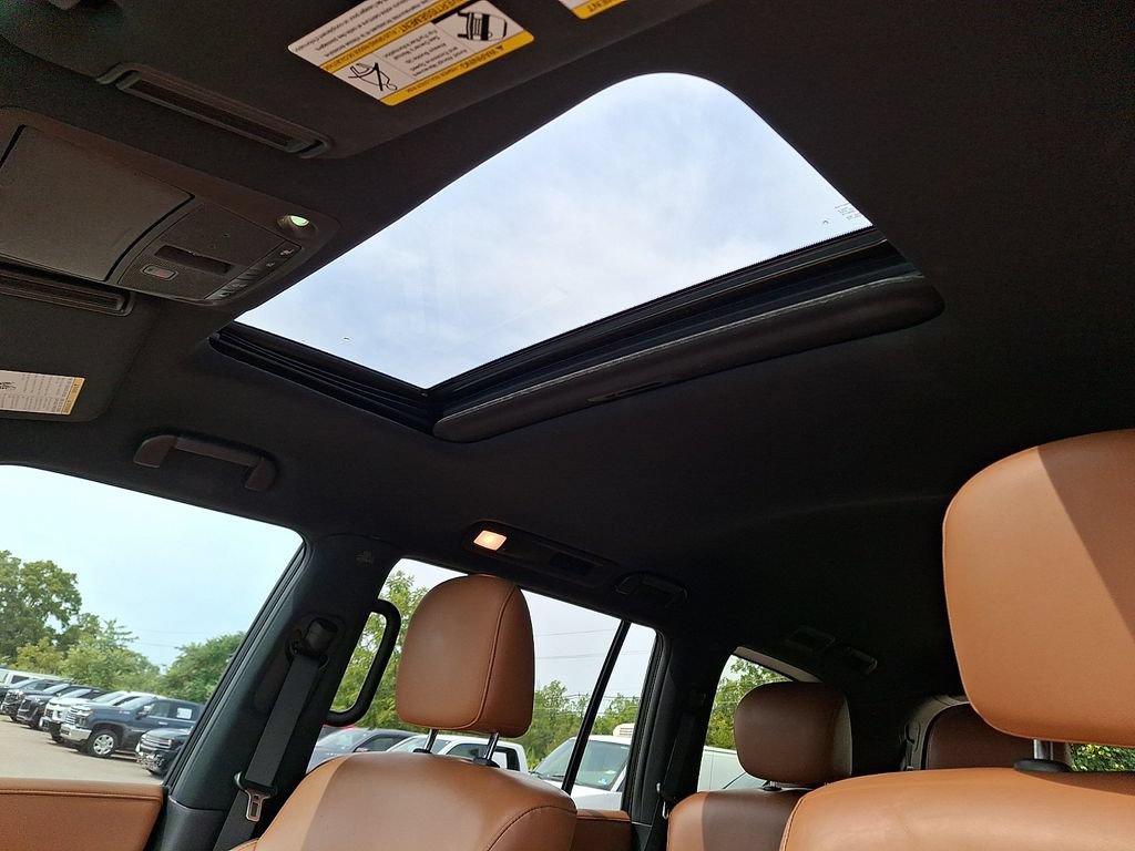 Used 2024 INFINITI QX80 Sensory AWD/4WD image 16