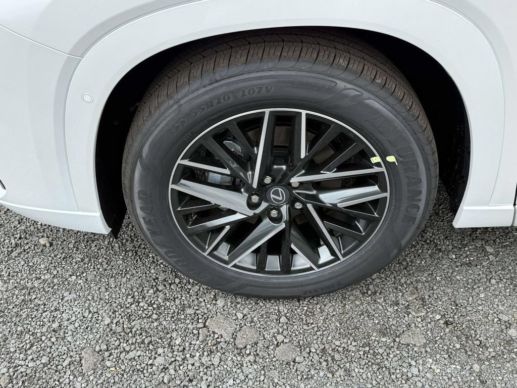 New 2026 Lexus TX 500h AWD image 27