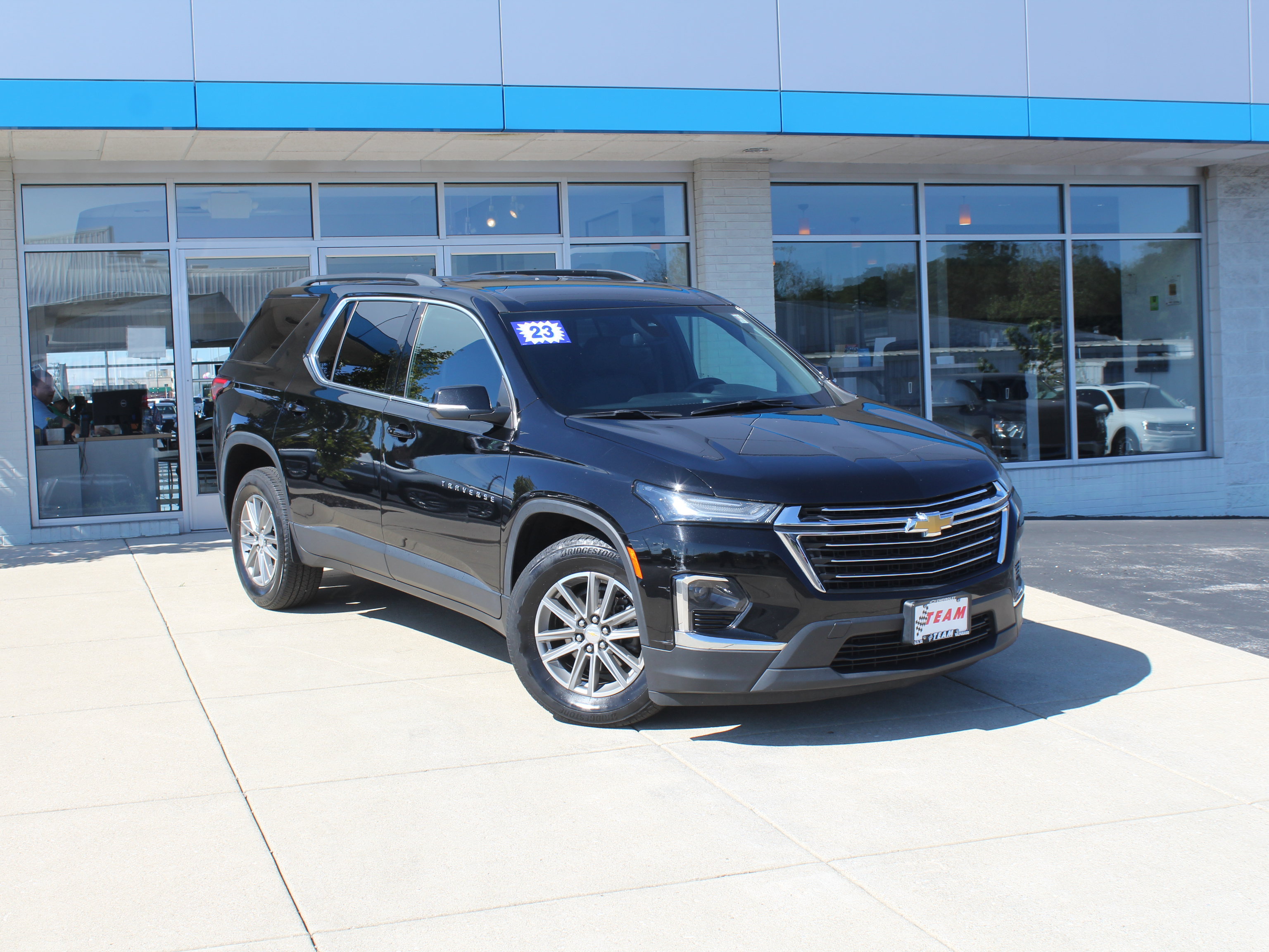 Certified 2023 Chevrolet Traverse LT AWD/4WD image 4