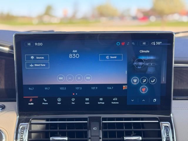 Used 2022 Lincoln Navigator L Reserve AWD/4WD image 19