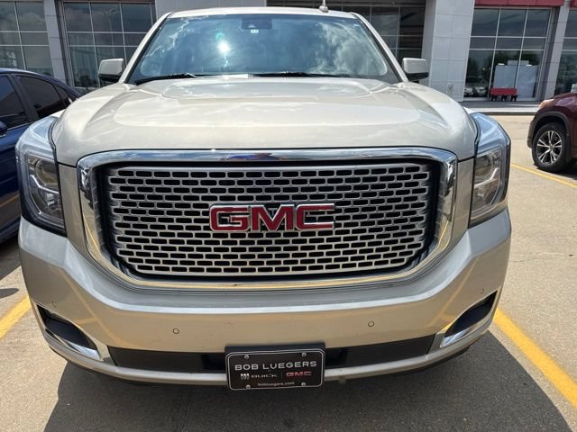 Used 2017 GMC Yukon XL Denali w/ Open Road Package AWD/4WD image 14