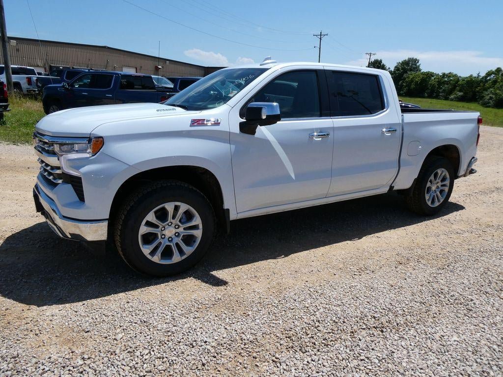 New 2026 Chevrolet Silverado 1500 LTZ w/ LTZ Premium Package AWD/4WD image 10