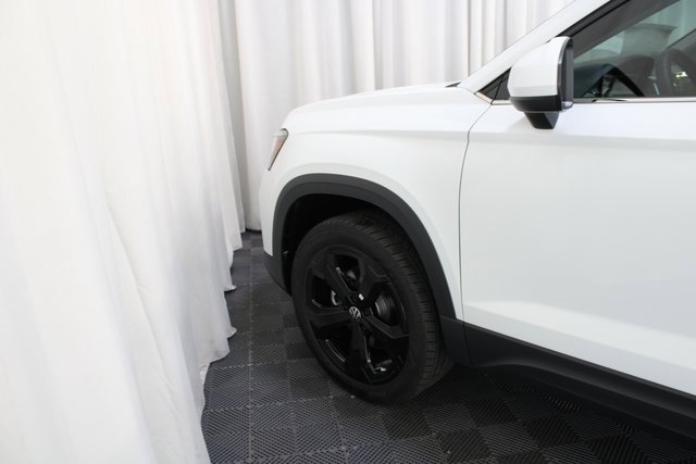 New 2025 Volkswagen Taos SEL image 22