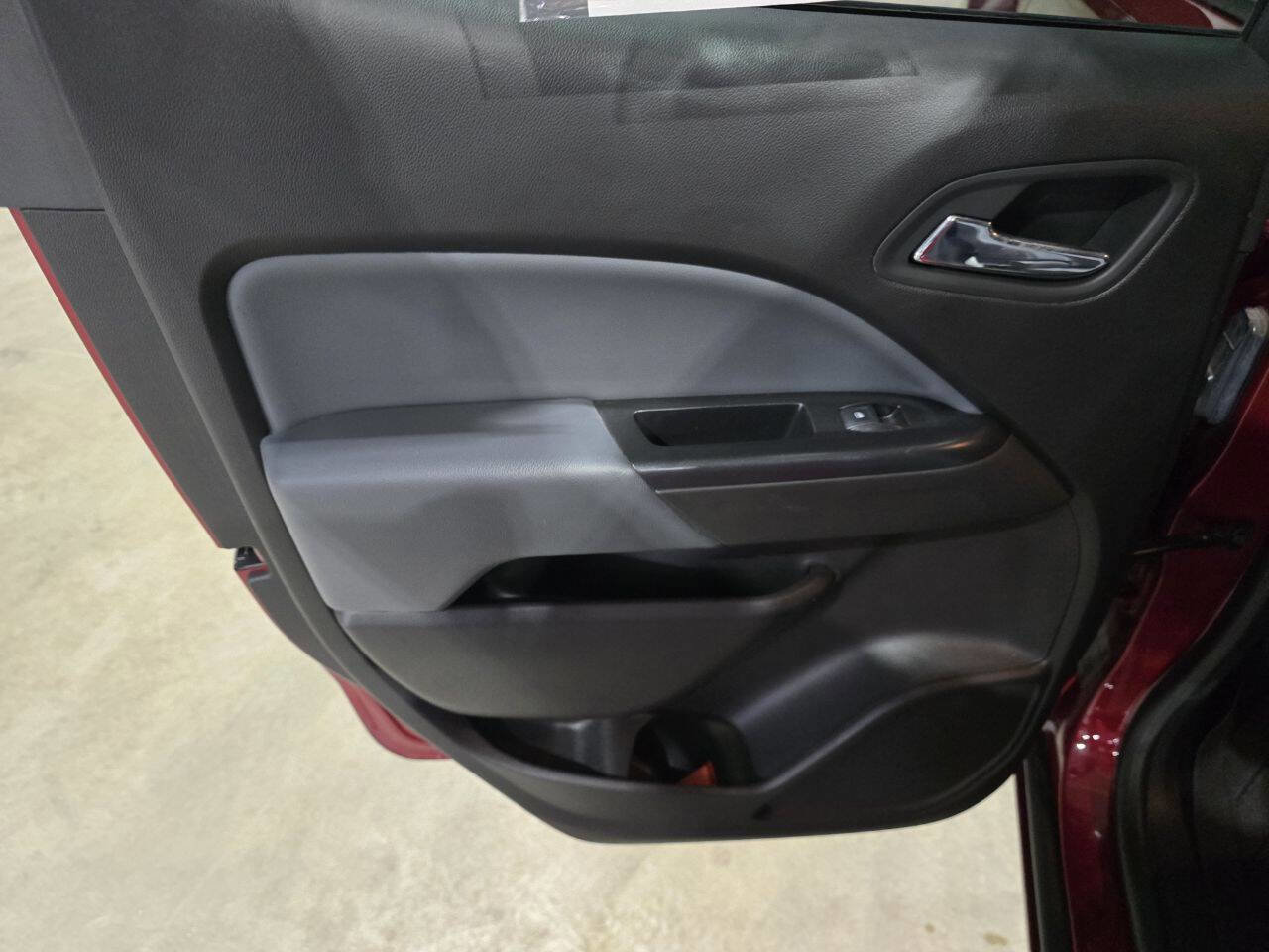 Used 2018 Chevrolet Colorado Z71 image 27