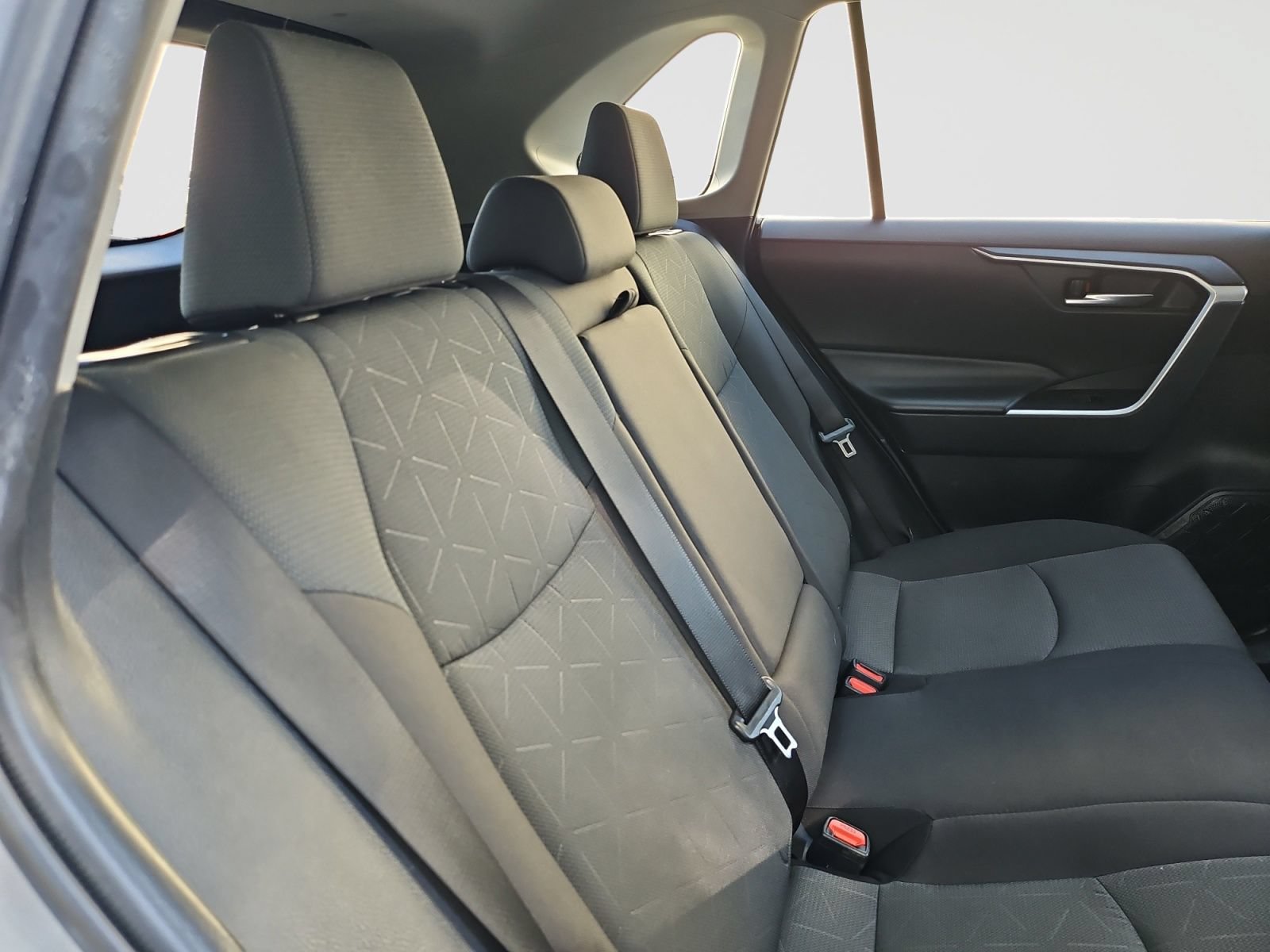 Used 2024 Toyota RAV4 XLE FWD image 45