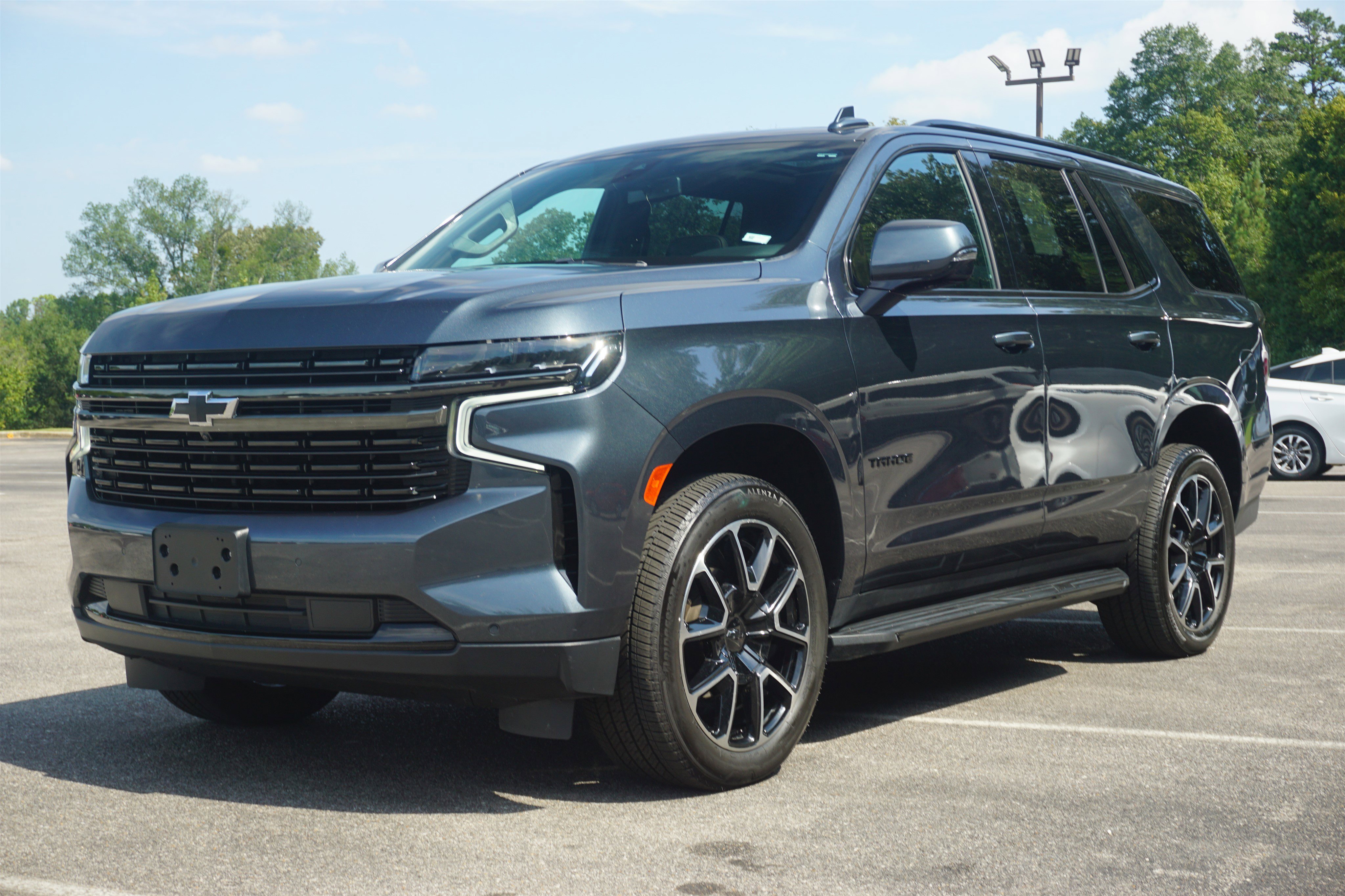 Used 2021 Chevrolet Tahoe RST w/ Luxury Package image 5