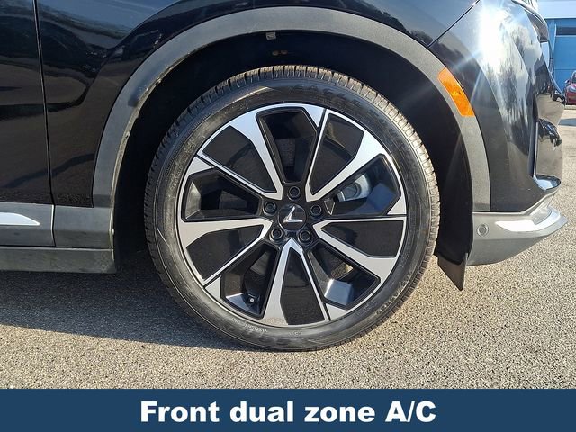 Used 2023 VinFast VF 8 Plus image 10