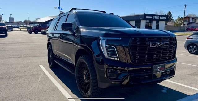 Used 2025 GMC Yukon Denali image 3