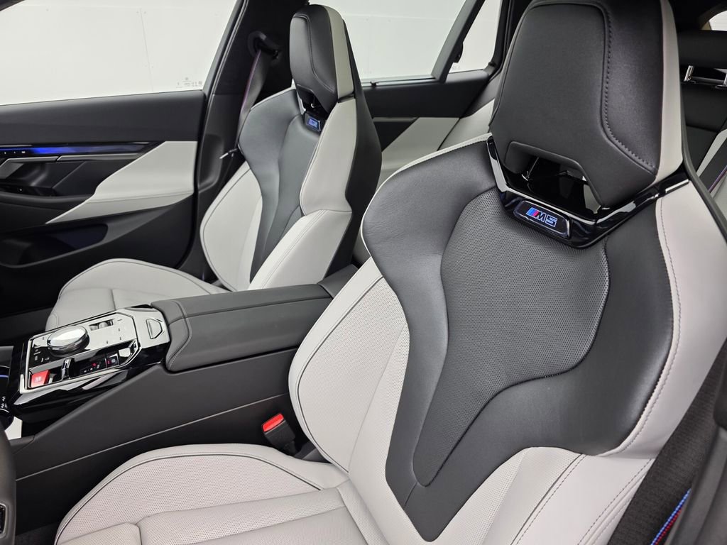 New 2026 BMW M5 Touring image 8
