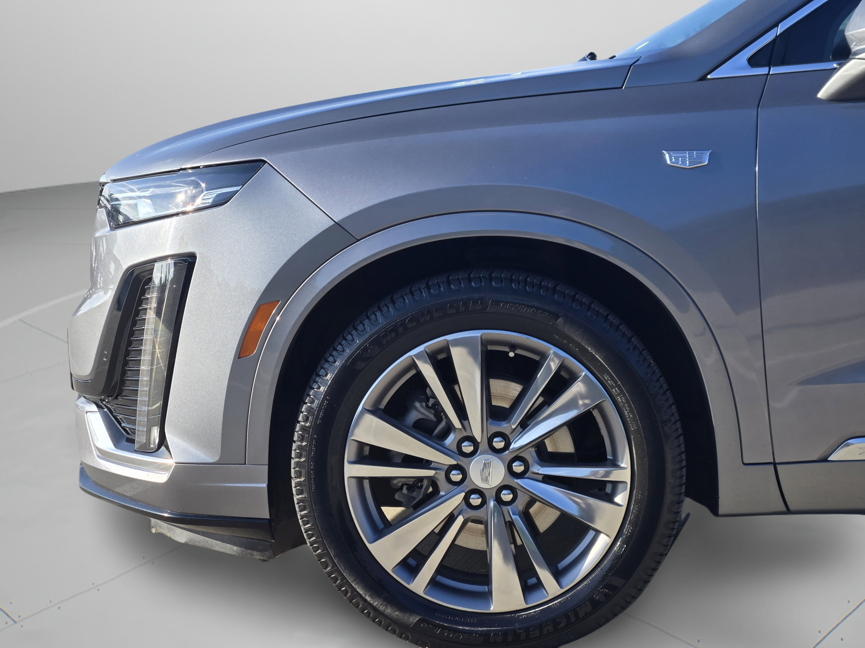 Used 2022 Cadillac XT6 Premium Luxury FWD image 29
