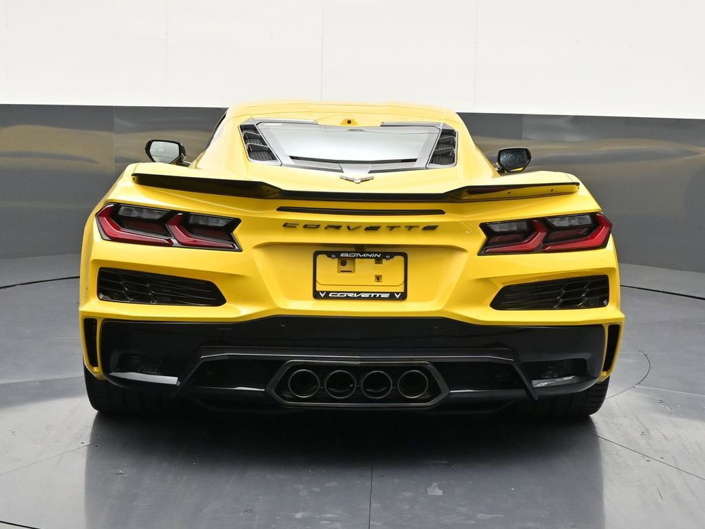 Used 2026 Chevrolet Corvette Z06 w/ Stealth Interior Trim Package image 4