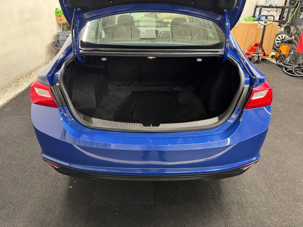 Used 2023 Chevrolet Malibu LT image 6